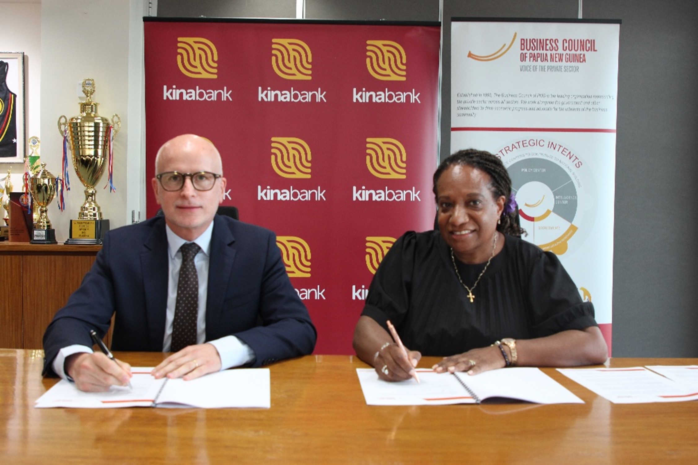 MOU Signing_BCPNG_Kina Bank
